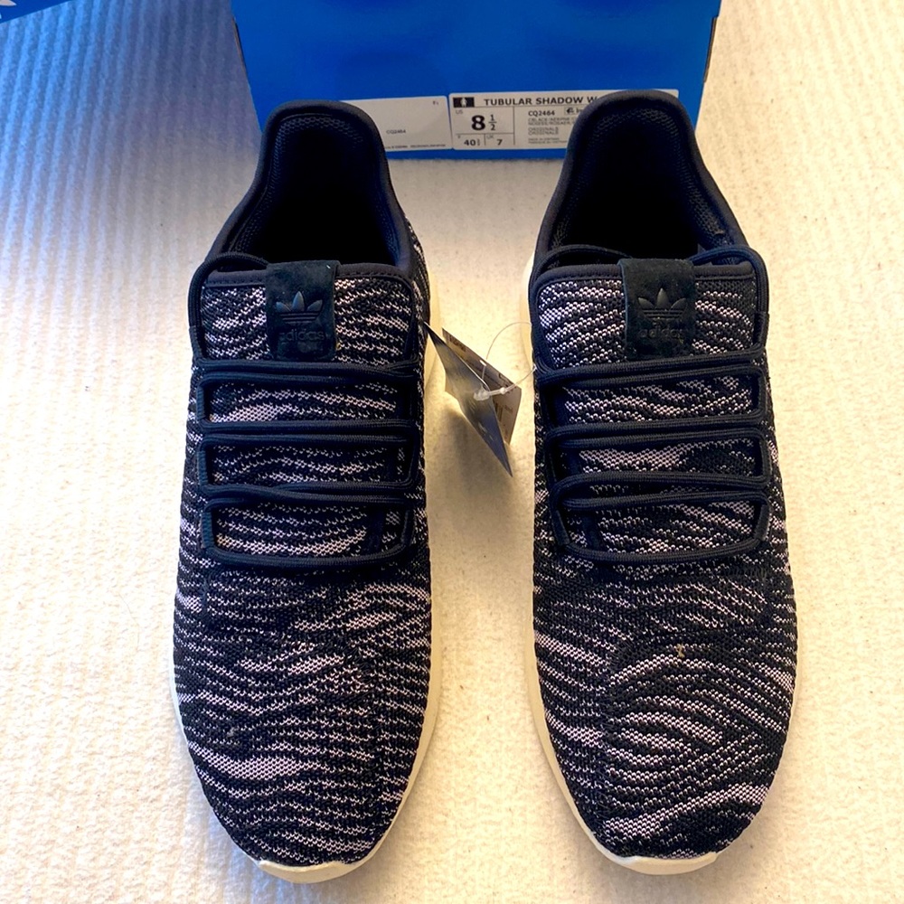 BNIB ADIDAS TUBULAR SHADOW WOMENS US 8.5